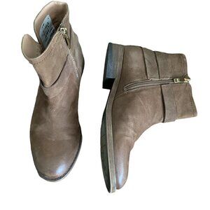 New w/o Box Franco Sarto Kacey Leather Ankle Boot Strap Accent Sz 6M Brown 119B